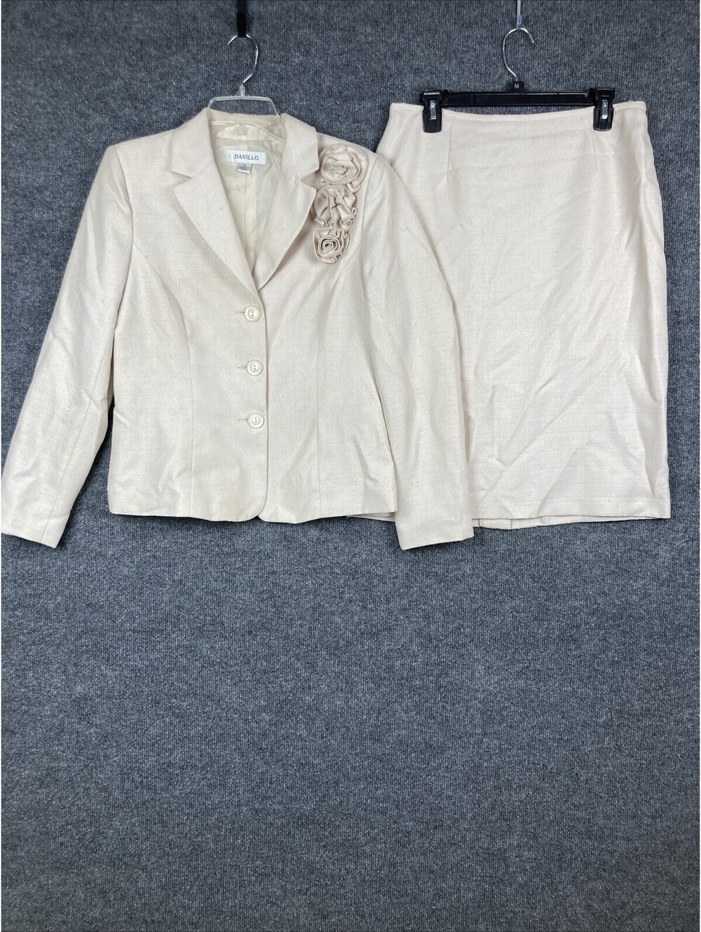 Danillo Womens Size 8 Ivory Cream Textured L/S Suit Jacket & Skirt Set Outfit